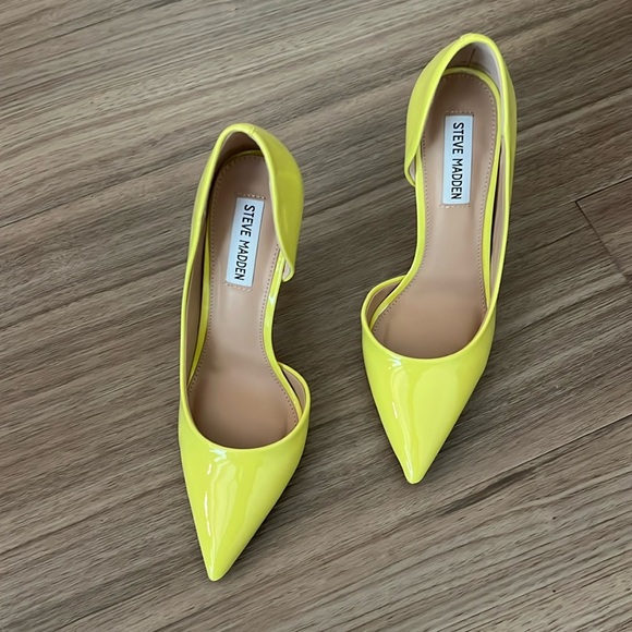 Steve Madden Shoes - Steve Madden Alleviate Pump | Citron | Size 8